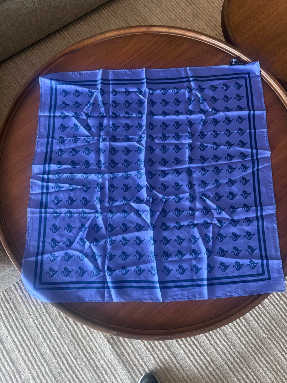 NEW Rivetz of Boston 100% Silk Purple Heraldic Lion Scarf 30โ